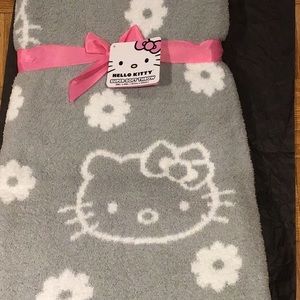 Hello Kitty light grey Super soft throw 50x60. Plushy feather material, tiktok